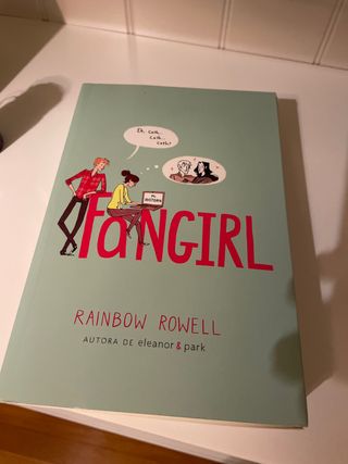 Fangirl (Biblioteca Indie) (Spanish Edition)