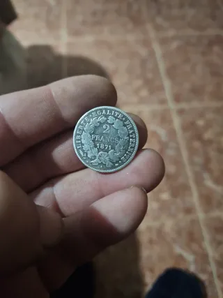 Moneda de plata antigua