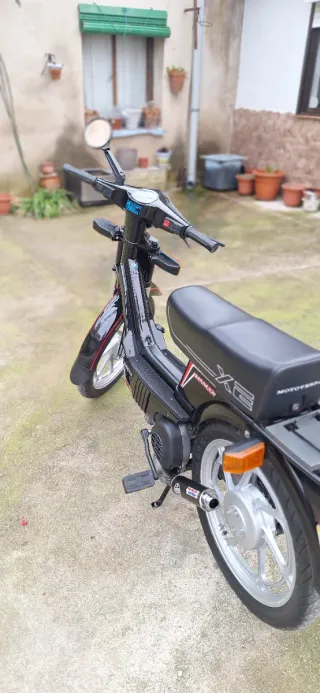 Vespino XE Negro/Rojo