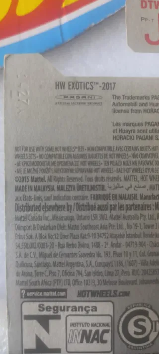 Hot Wheels 17 Pagani Huayra Roadster Azul