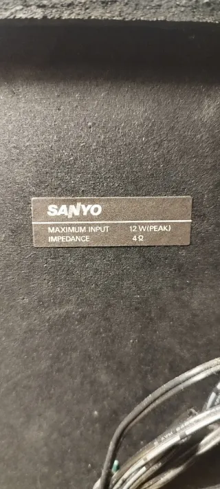 Minicadena Sanyo Plata y Marrón