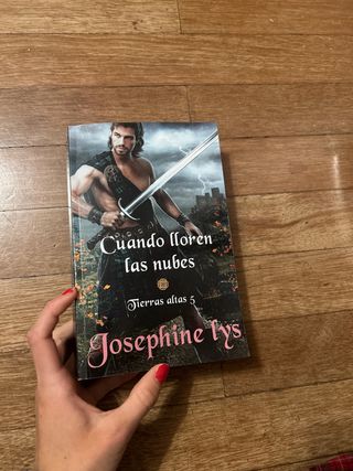 Cuando lloren las nubes: Novela romántica histó...
