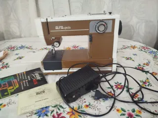 Máquina de coser Alfa Capricho