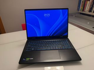 Portátil MSI M16 HX C14VGG-281ES 64GB RAM RTX 4070