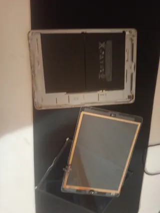 Apple iPad A1822 Plata