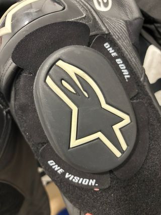 Mono de cuero Alpinestars 2 + Botas Alpinestars