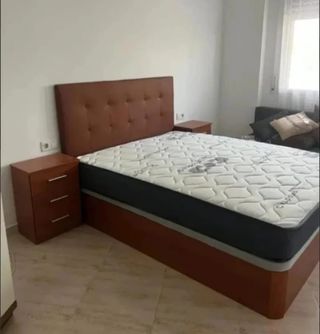 Liquidación:canapés y colchones armarios y sofás?