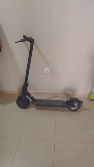 Patinete eléctrico poco uso