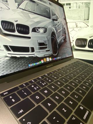 MacBook Pro 2017 16GB/500GB Plata