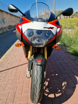 Aprilia RSV Mille R Sportbike