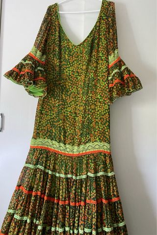 Traje Flamenca Verde y Naranja Flores