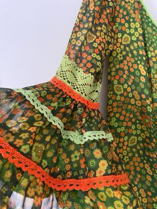 Traje Flamenca Verde y Naranja Flores