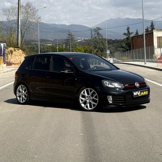 Volkswagen Golf GTI 35th