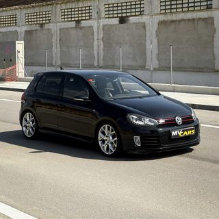Volkswagen Golf GTI 35th