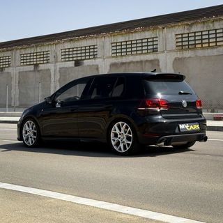 Volkswagen Golf GTI 35th