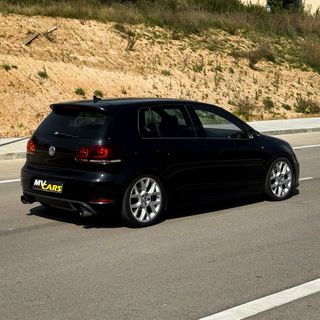 Volkswagen Golf GTI 35th