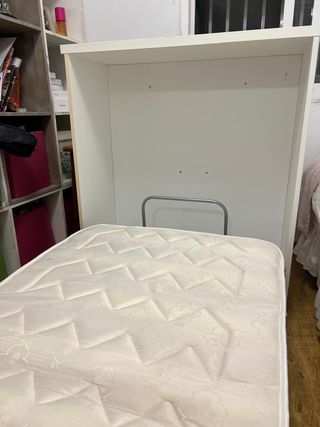 Mueble cama blanco de madera
