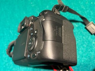 Cámara Canon EOS 6D Mark II Negra