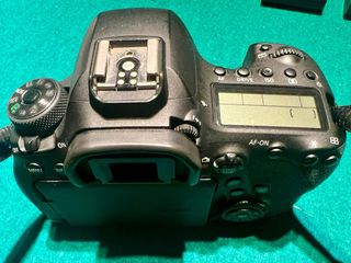 Cámara Canon EOS 6D Mark II Negra