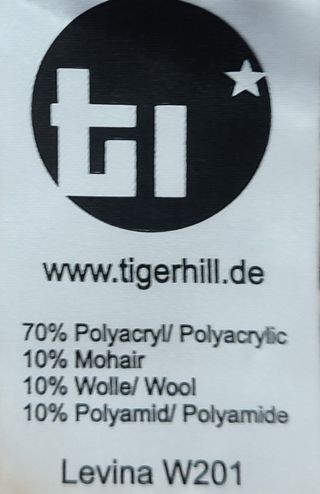 Jersey beige con detalles rojos