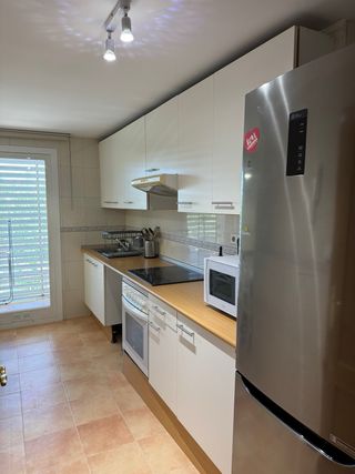 PRECIOSA HABITACIÓN EN PISO COMPARTIDO PORTIXOL