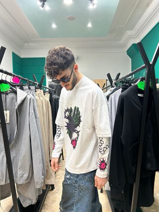 maglia streetwear doppia manica stampa grafica