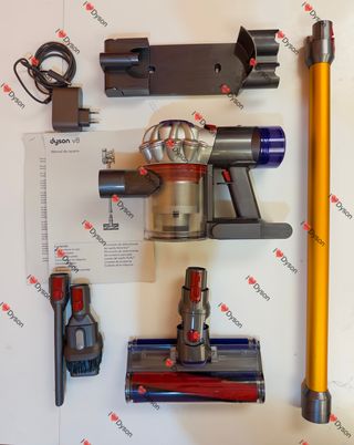 Dyson V8 Fluffy - Aspirador sin cable