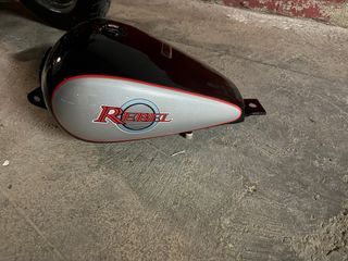 Honda Rebel 250 Negra/Roja