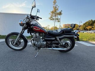 Honda Rebel 250 Negra/Roja