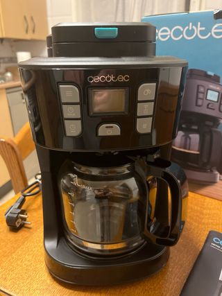 Cafetera Cecotec Coffee 66 Grind&Drop