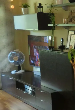 Mueble TV comedor oscuro