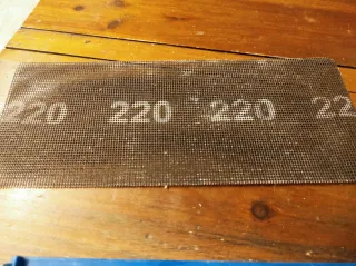 Llana yesero, soporte lija y malla