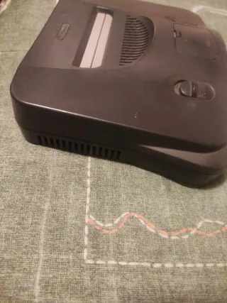 Nintendo 64 Negra Francesa