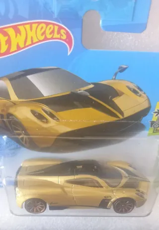 Hot Wheels Pagani Huayra Dourado
