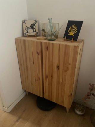 Armario IVAR Ikea Madera con Patas Cónicas