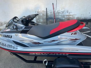 Moto de agua Bombardier edicion limitada