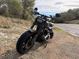 Harley Davidson Fat Bob 114 Negra/Verde