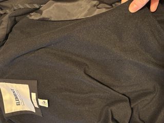 Cazadora impermeable Element negra y azul