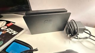 Nintendo Switch + 2 Mandos Pro + Juegos