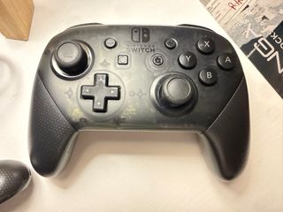 Nintendo Switch + 2 Mandos Pro + Juegos