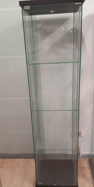 Vitrina expositora cristal y madera