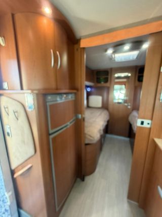 Autocaravana mercedes integral cama gemelas y cama