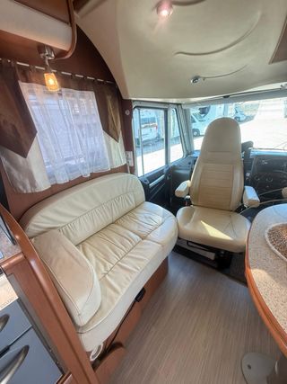 Autocaravana mercedes integral cama gemelas y cama