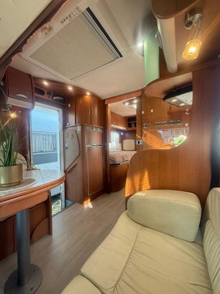 Autocaravana mercedes integral cama gemelas y cama