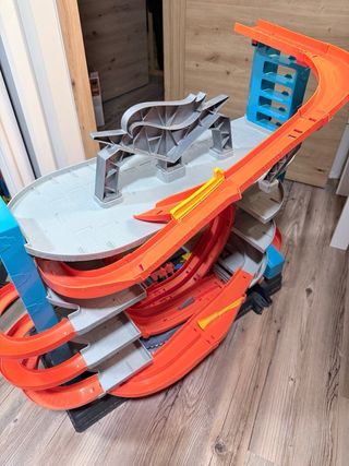 Circuito Hot Wheels Ultimate Garage
