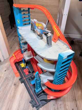 Circuito Hot Wheels Ultimate Garage