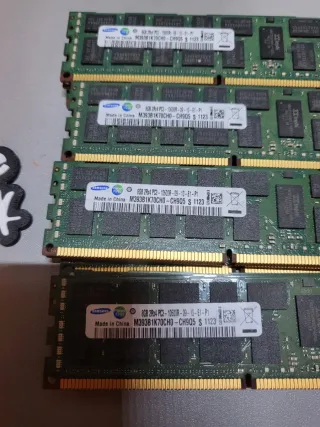 96GB Memoria RAM 8GB 2Rx4 PC3 - 10600R Samsung