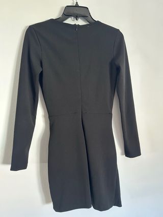 Vestido negro Zara manga larga drapeado