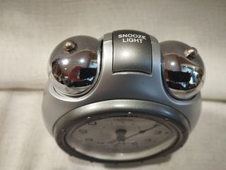 Despertador CALYPSO Plata luz control de volumen