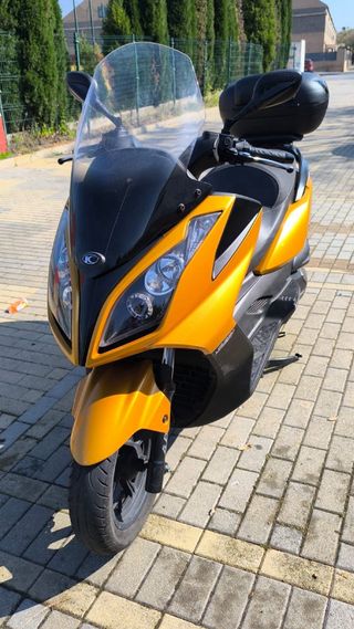 Kymco Super Dink 300i naranja/Negro